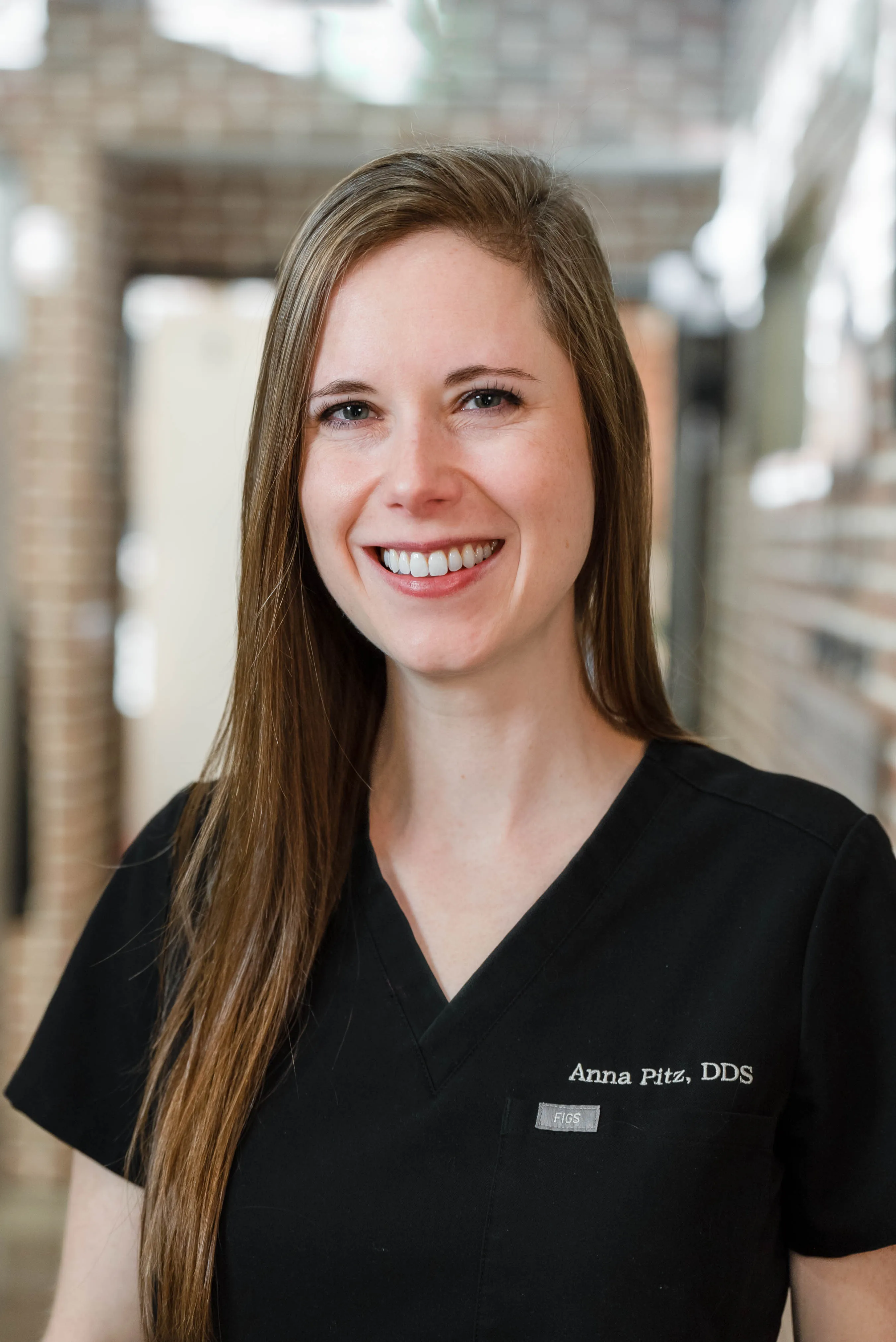 Dr. Anna Pitz